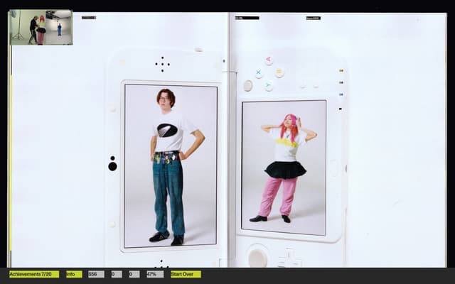 Handheld Console Framed Editorial on robyn-lynch.kepler-interactive.com